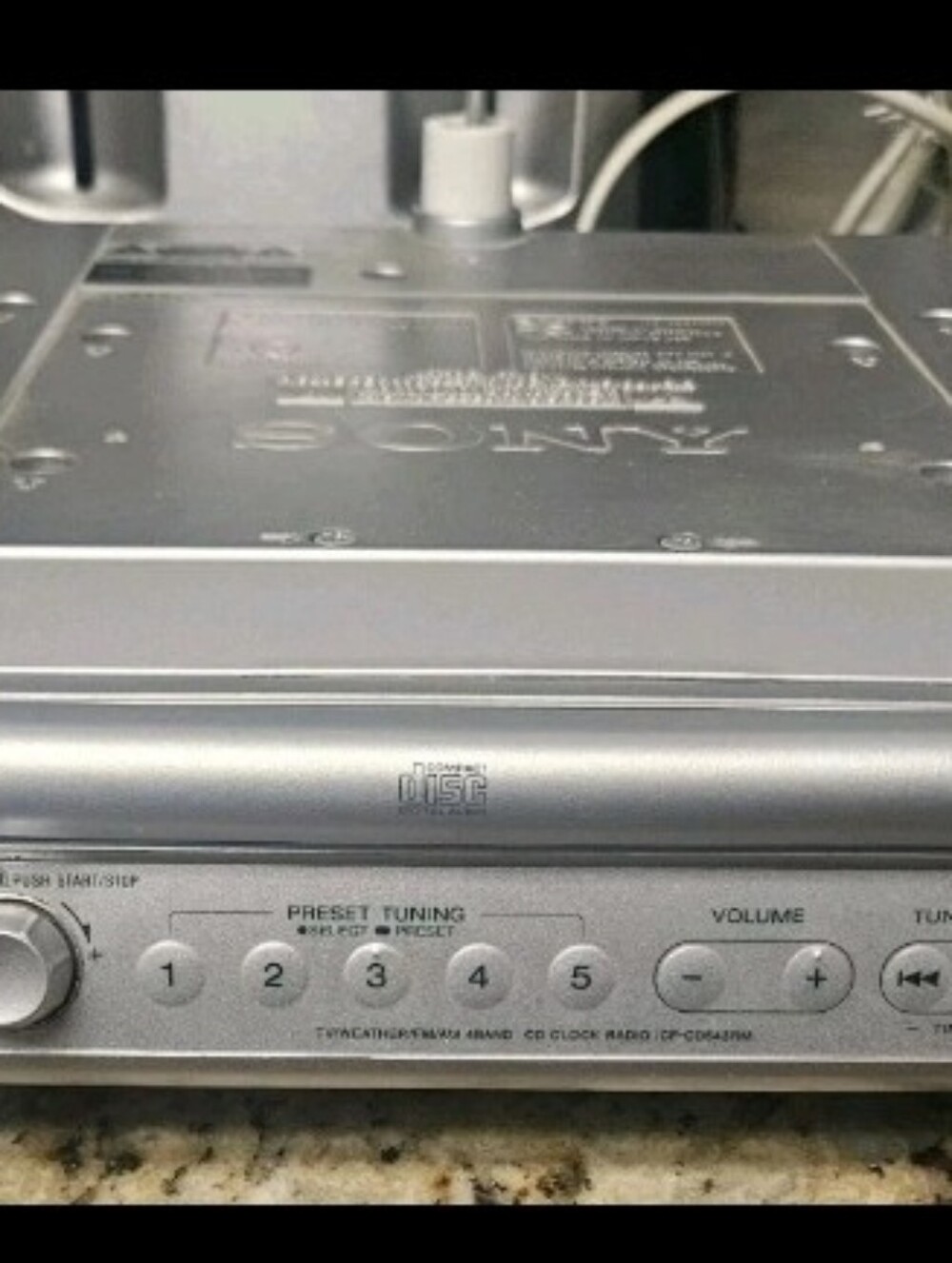Sony Compact CD Clock Radio ICF-CD543RM Mega Bass Works Great